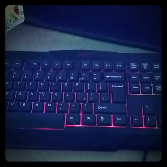 Gaming keyboard - Picture 1 of 1